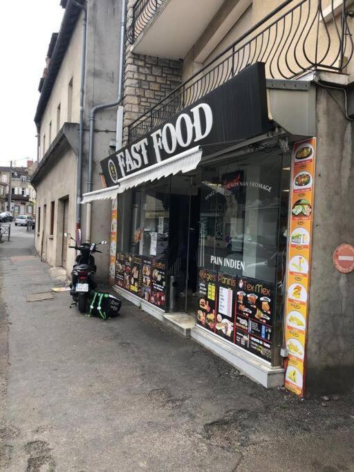 Logement A Brive Avec Terrasse Et Climatisation - Pres De La Gare Et Du Centre-Ville - Wifi Et Stationnement Gratuit Bagian luar foto
