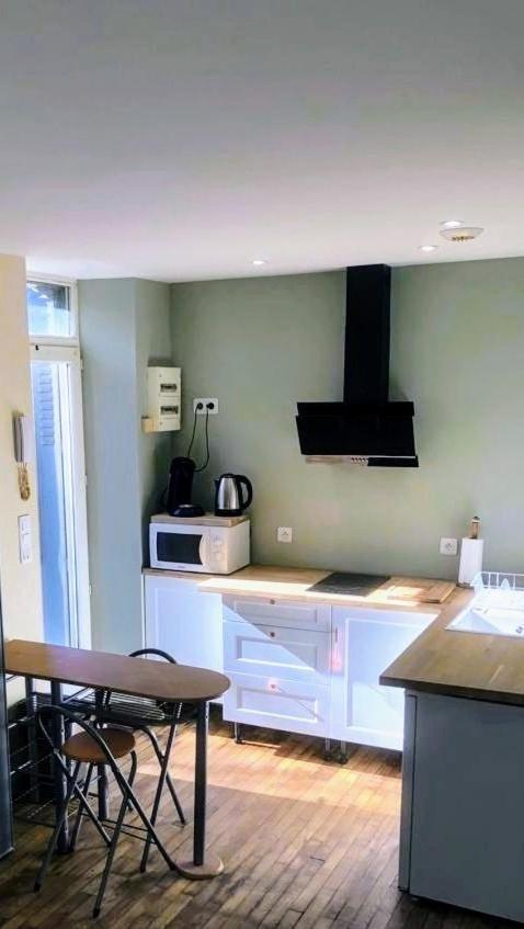 Logement A Brive Avec Terrasse Et Climatisation - Pres De La Gare Et Du Centre-Ville - Wifi Et Stationnement Gratuit Bagian luar foto