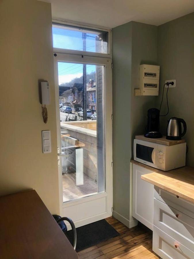 Logement A Brive Avec Terrasse Et Climatisation - Pres De La Gare Et Du Centre-Ville - Wifi Et Stationnement Gratuit Bagian luar foto