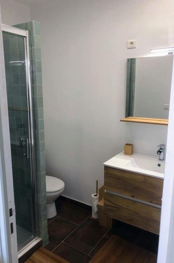Logement A Brive Avec Terrasse Et Climatisation - Pres De La Gare Et Du Centre-Ville - Wifi Et Stationnement Gratuit Bagian luar foto