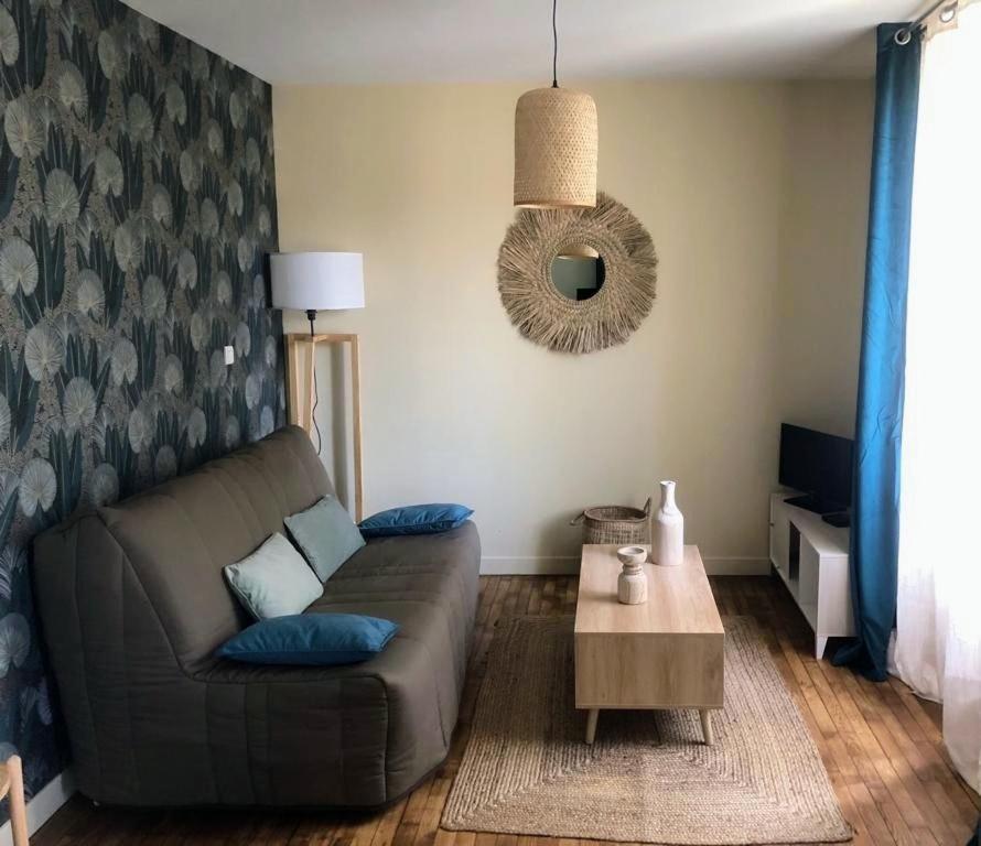 Logement A Brive Avec Terrasse Et Climatisation - Pres De La Gare Et Du Centre-Ville - Wifi Et Stationnement Gratuit Bagian luar foto